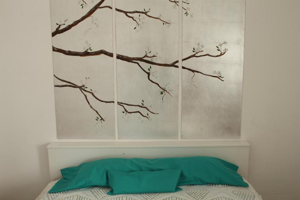 Com Alma Évora Quarto foto